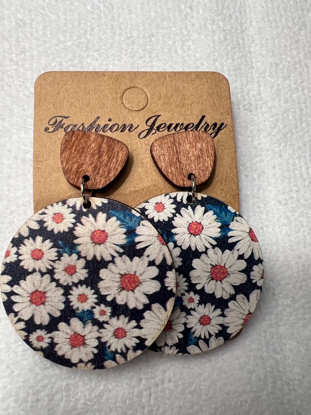 3/$18 Fashion Jewelry Navy Floral Daisy Drop Earrings with Pink Centers Lot 7008